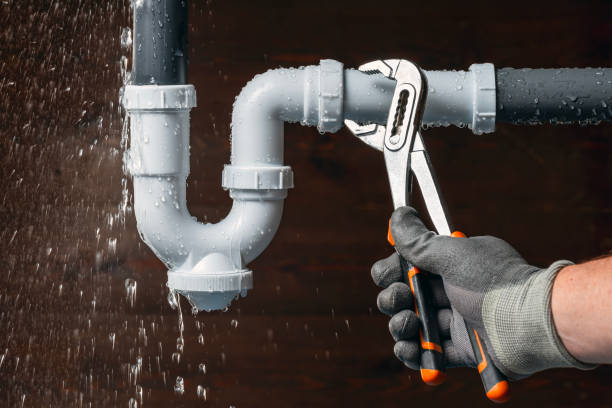 Professional Pipe Repair technician working in Adelphi, OH